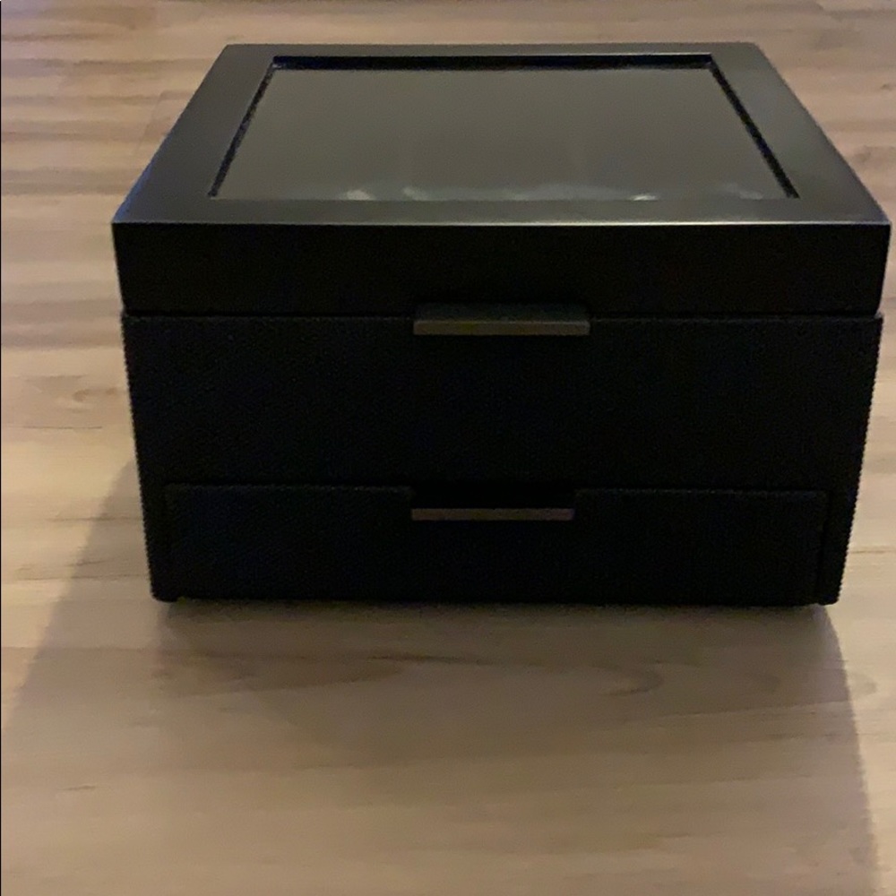 Kenneth Cole Reaction Watch box